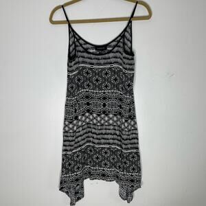 B. DARLIN Black and White Patterned Asymmetrical Hem Sleeveless Top Size M/L